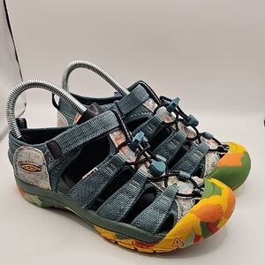 Keen Multicolor Outdoor Sandals Size 6.5  Or Eu 37
